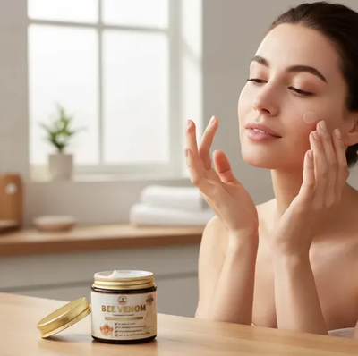 Aplica una pequeña cantidad de crema.